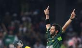 Stats: Afridi cracks new bowling record