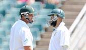 Kallis goes past 12,000 runs but SA stumble