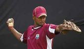 Injured Chanderpaul misses practice as teammates sweat it out