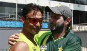 Didn't question Tendulkar's greatness: Afridi