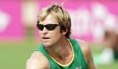 Indian cricketers lack knowledge on basics of fielding:  Rhodes