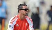 Pietersen fractures left thumb