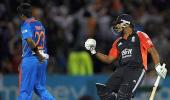 Images: England hold nerves to win T20 vs India