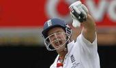 Trott backs under-fire Strauss to arrest batting slump