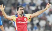 Stats: Zaheer completes 50 wickets in the IPL