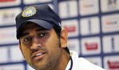 Dhoni not an intelligent Test captain, says Azhar