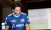 PHOTOS: Tendulkar celebrates birthday with MI mates