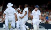 South Africa close in on series victory