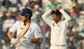 Our batsmen will be able to pull off a draw: Ojha