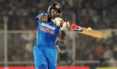 Yuvraj's blitzkrieg lifts India to T20 victory over Pak