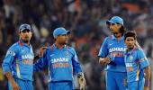 Pakistan have a complete bowling attack: Dhoni