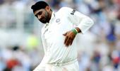 Harbhajan has a lot of cricket left in him: Saqlain