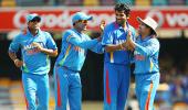 India aim to stay afloat, battle Oz in crucial tie