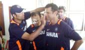 Team India celebrates Dravid's birthday