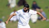 Pakistan recover after Panesar rips through