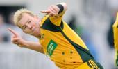 Australia's Brett Lee quits international cricket