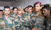 PHOTOS: Lt. Col Dhoni meets Indian army troops in J&K