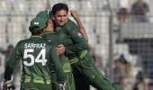 Pakistan thrash Lanka, enter Asia Cup final