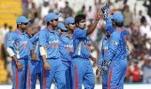 India face tough task against arch-rivals Pakistan