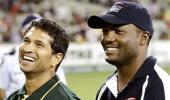 Tendulkar, Lara best modern day batsmen: Shastri