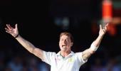 Steyn takes three as South Africa open Australia tour