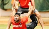 Will Harbhajan make a comeback to national squad?