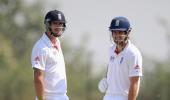 2nd Test: India stare at defeat, England take control