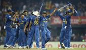 Spinners star as Sri Lanka edge Pakistan to make final