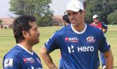 All eyes on Tendulkar, Bhajji as MI take on Lions