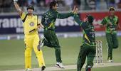 Pakistan hold nerve to beat Australia in super over