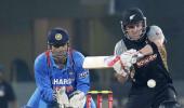 India falter at the end to gift NZ T20 win