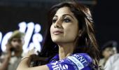 PIX: Sexy Shilpa Shetty enjoys IPL family moment!
