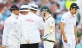 Rain frustrates Australia's victory bid