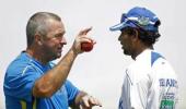 Sri Lanka Cricket name Englishman Farbrace as coach