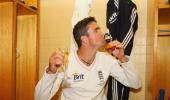 Kevin Pietersen can help England do Ashes double: Vaughan