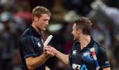 McCullum, Guptill guide NZ to win over England