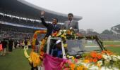 Photos: Kolkata felicitates former India, Pak greats