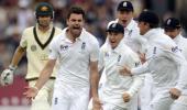 Five star Siddle destroys England on Day 1