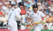 Ashes: Bell, Broad boost England amid umpiring controversy