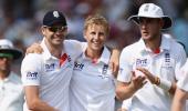 Ashes Test: England rock Australia with late burst