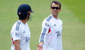 England eye series win to retain Ashes in style