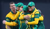 Champions Trophy: South Africa crush Pakistan to keep hopes alive