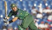 Misbah leads Pakistan to series-levelling win over SA