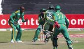 Hafeez out obstructing the field in Pakistan victory