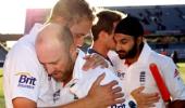 Prior leads England to series-saving NZ draw