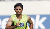 Pakistan recall Razzaq, Malik for Dubai T20s