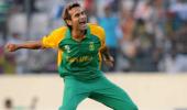 Steyn and Tahir inspire easy win for South Africa