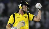 Australia snatch thrilling win in Mohali despite Dhoni ton