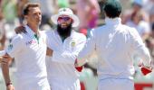 South Africa close in on series-levelling win against Pakistan