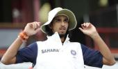 We did not want to risk Ishant's finger injury: Dhoni